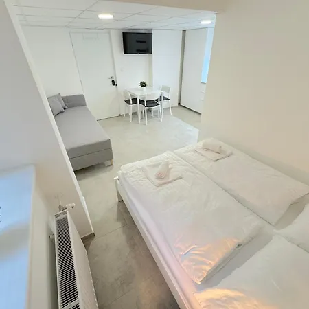 Krasny - 1 V Srdci Centra Lejlighed Bratislava